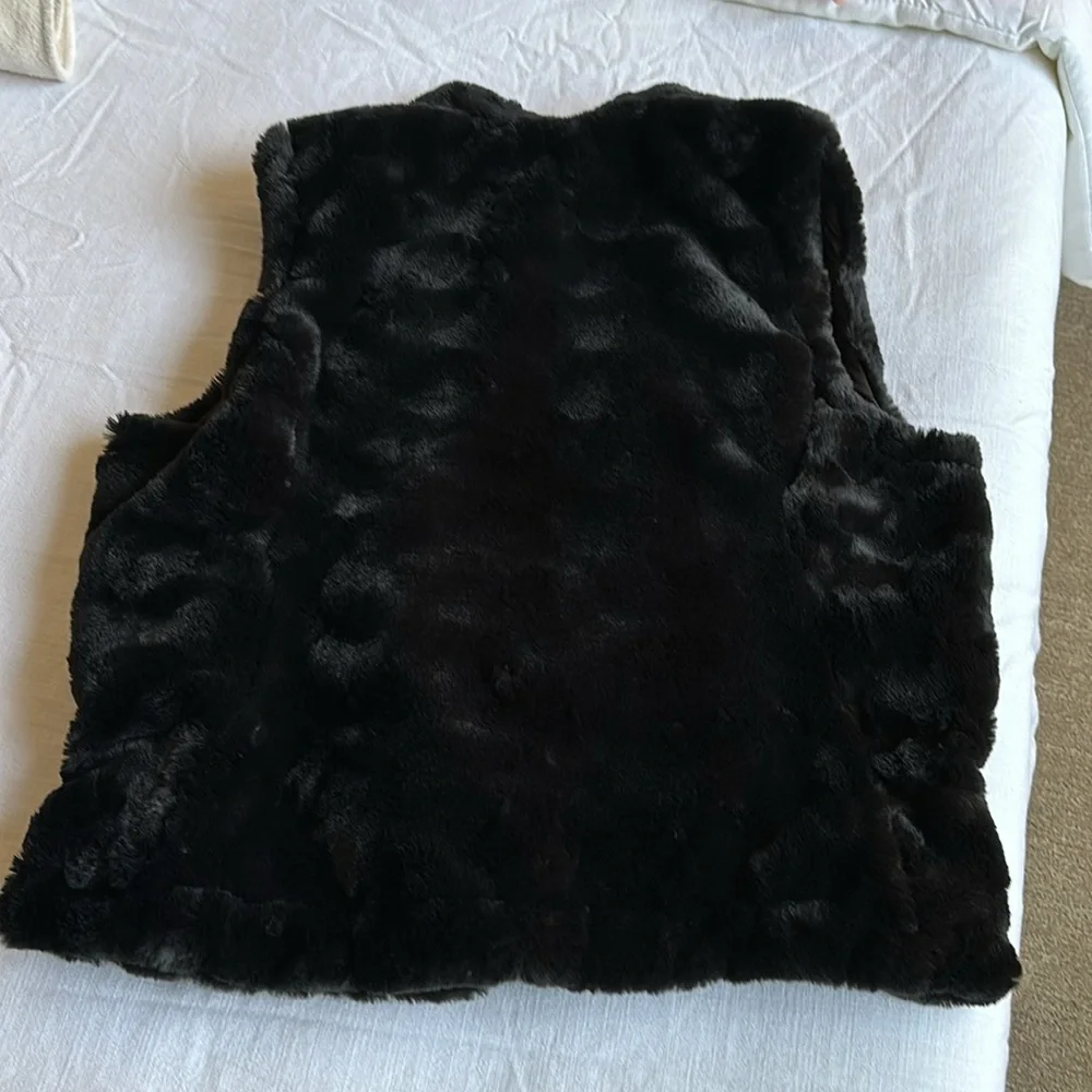 Reversible Vest - Picture 4 of 4